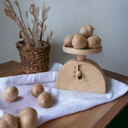 Wooden_Weighing_Scale_Early_Maths_Learning_Pretend_Play_Toy_wooden-weighing-scale-pretend-play-3