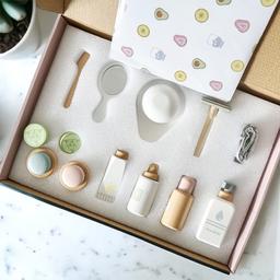 Wooden_Toy_Facial_Spa_Set_Pretend_Play,_Role_Play_Toy_Imaginative_Fun_nunukids-facial-9
