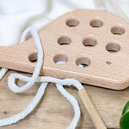 Wooden_threading_animal_toy_wooden-threading-animal-toy-2