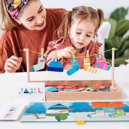 Wooden_snowman's_clothes_hanging_Sequence_&_Logic_educational_game_wooden-snow-man-clothes-hanging-game-1