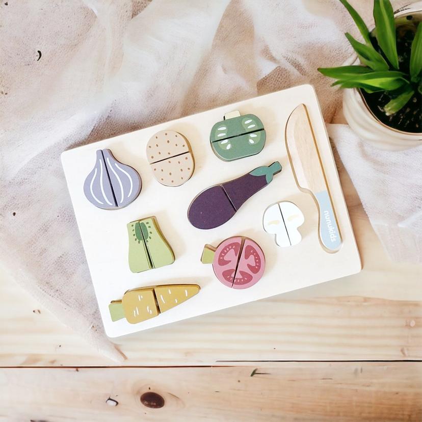 Wooden_Role_Play_Toy_Food_Cutting_Kitchen_Pretend_Play_Set_nunukids-food-cutting-board-5