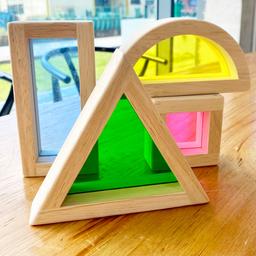 Wooden_Rainbow_Sensory_Blocks_with_Colours,_Sand,_Liquid_and_Beads_rainbow-sensory-blocks-7