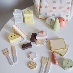 Wooden_picnic_pretend_play_set,_mat_&_storage_bag_O1CN01UdsKZD1lSEZyeOOSr-2210751994817-0-cib-_3