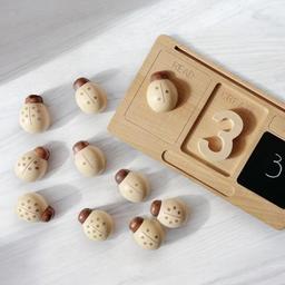 Wooden_Ladybugs_Counting_Toy_10pc._Montessori_Math_Learning_wooden-counting-ladybug-1