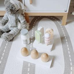 Wooden_kitchen_and_fridge_pretend_play_set._nunukids-kitchen-7
