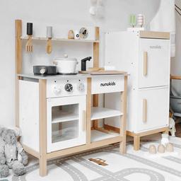 Wooden_kitchen_and_fridge_pretend_play_set._nunukids-kitchen-13