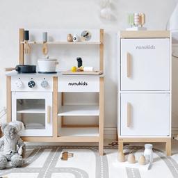 Wooden_kitchen_and_fridge_pretend_play_set._nunukids-kitchen-1