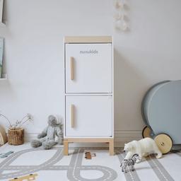 Wooden_kitchen_and_fridge_pretend_play_set._nunukids-kitchen-4