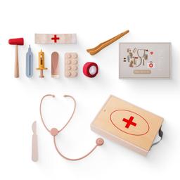 Wooden_Doctor's_Kit_Pretend_Play_Children_Toy_wooden-toy-doctors-kit-1