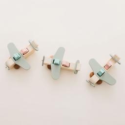 Wooden_airplane_with_passengers._Pretend_Play_Children_Toy_Gift_wooden-airplane-9_d54bc17c-50ff-4121-9fb5-35ff2a3c6f