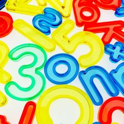 Translucent_see_through_letters_and_numbers._Early_Learning_Toy_translucent-letters-mixed