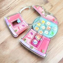 Novelty_shakable_cute_adorable_gumball_souvenir_keychain_shakable-keychain-gumball-3