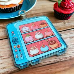 Novelty_shakable_cute_adorable_cupcake_keychain_souvenir_shakable-keychain-cupcake-1