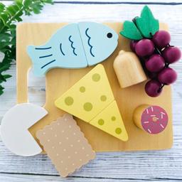 Magnetic_Play_Food_Set._Pretend_Play._Wooden_Kitchen_Toy._wooden-magnetic-cutting-5