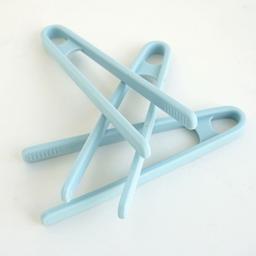 Food_Grade_Tweezer_Sensory_Play_Tool._Set_of_3_different_colour_silicon-sensory-tweezer-blue