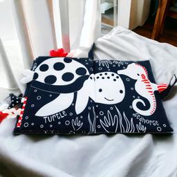 Baby_Cloth_Black_White_Red_book._Sensory_tail_series_baby-cloth-book-sea-2_08a40903-c481-42a0-8235-ffcc4adbf31f