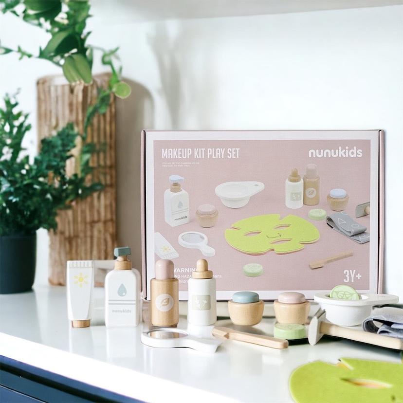 Wooden_Toy_Facial_Spa_Set_Pretend_Play,_Role_Play_Toy_Imaginative_Fun_nunukids-facial-1