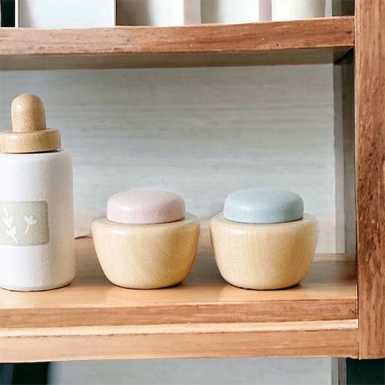 Wooden_Toy_Facial_Spa_Set_Pretend_Play,_Role_Play_Toy_Imaginative_Fun_nunukids-facial-4