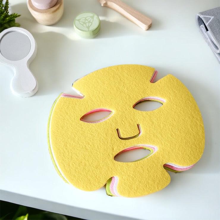 Wooden_Toy_Facial_Spa_Set_Pretend_Play,_Role_Play_Toy_Imaginative_Fun_nunukids-facial-6
