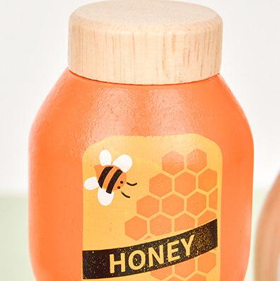 Wooden_Kitchen_Accessories_Milk,_Olive_Oil,_Beverage,_Condiments_and_Honey_Pretend_Play_Toy_Set_wooden-condiments-pr