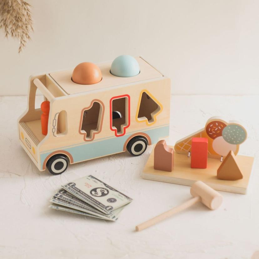 Wooden_Ice_Cream_Truck_Kitchen_Pretend_Play_Toy_wooden-ice-cream-truck-3