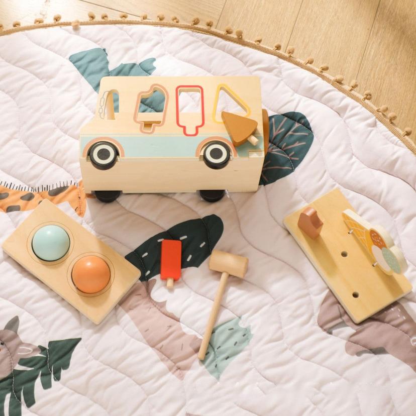 Wooden_Ice_Cream_Truck_Kitchen_Pretend_Play_Toy_wooden-ice-cream-truck-10