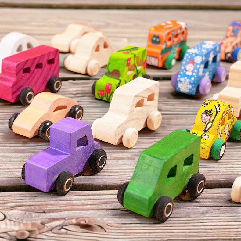 Wooden_DIY_cars_party_pack._Paint_your_own_vehicle._Children_Art_Creativity_Kit_DIY-wooden-car-2