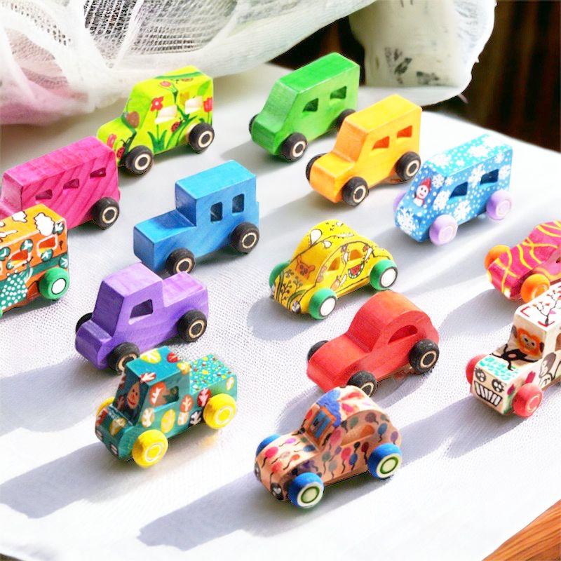 Wooden_DIY_cars_party_pack._Paint_your_own_vehicle._Children_Art_Creativity_Kit_DIY-wooden-car-3