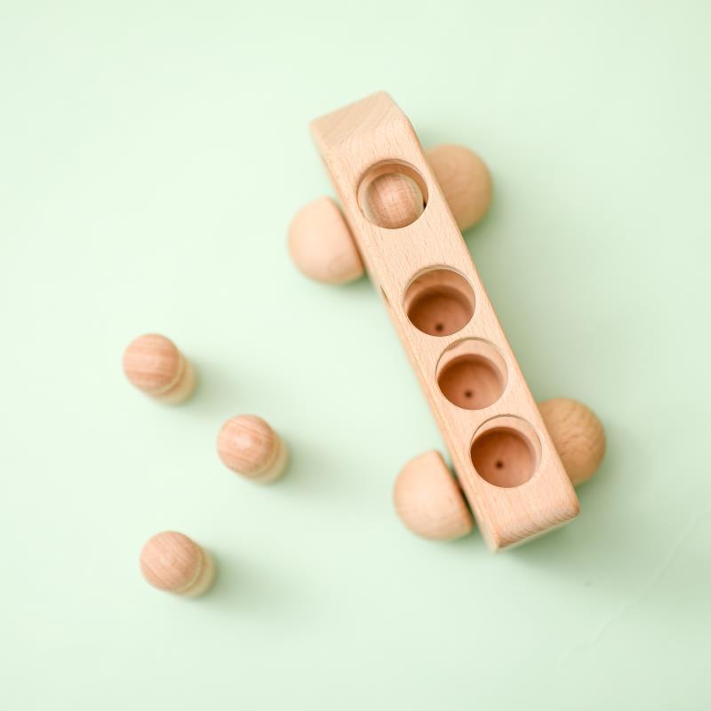 Wooden_Cars_with_4_counting_counters._Early_Learning_Toy_wooden-car-counters-12