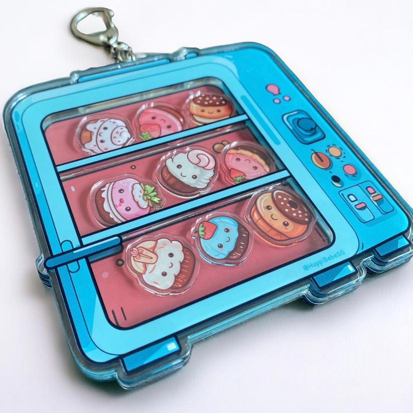 Novelty_shakable_cute_adorable_cupcake_keychain_souvenir_shakable-keychain-cupcake-2
