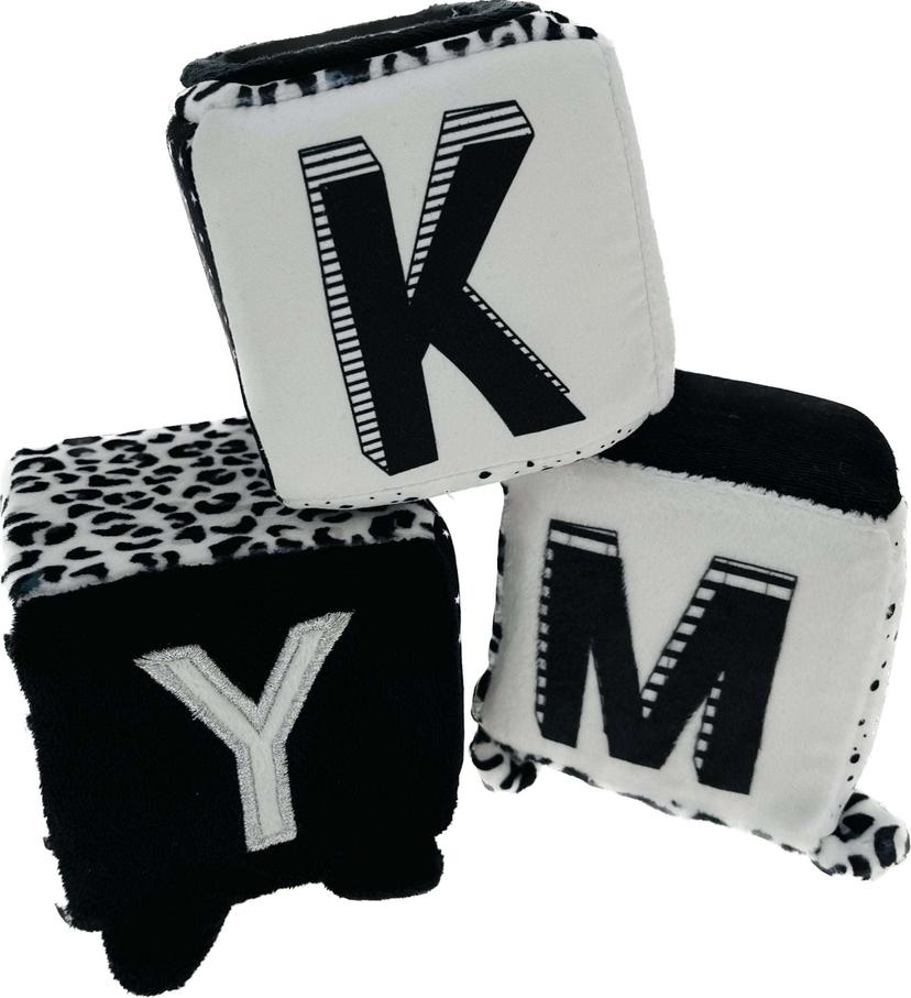 Mothercare_Black_&_White_Baby_Sensory_Cubes._Set_of_3_Cubes_IMG-0462-_7