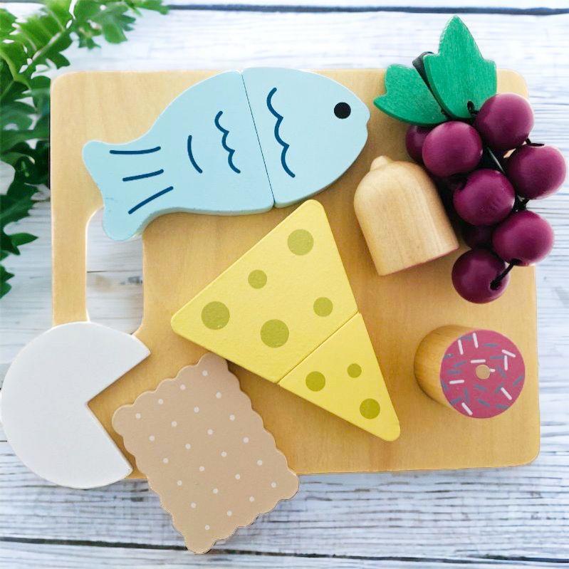 Magnetic_Play_Food_Set._Pretend_Play._Wooden_Kitchen_Toy._wooden-magnetic-cutting-5