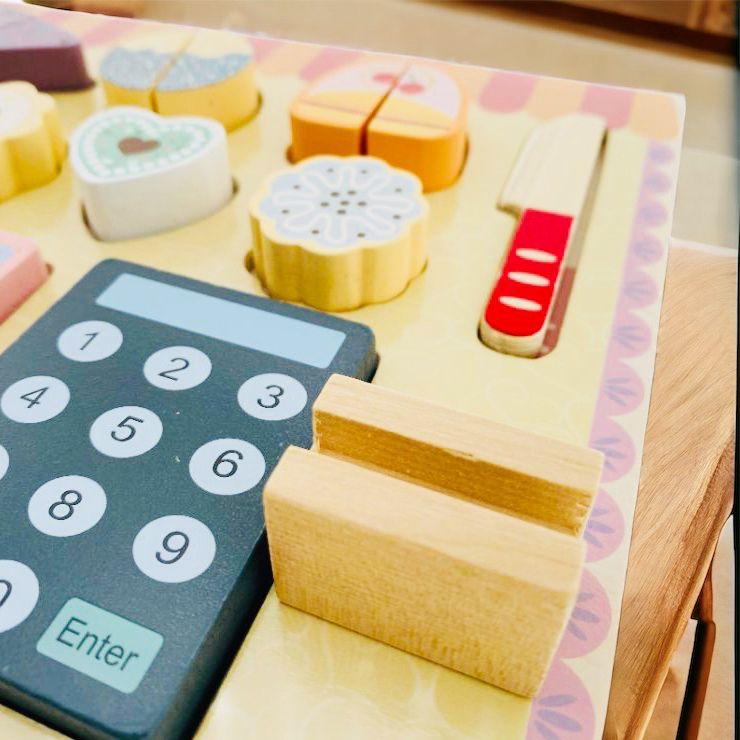 Kabi_Wooden_Role_Play_Toy_Bake_Food_Cutting_Tray_Pretend_Play_Set._Wooden_Kitchen_Food_Toy._kabi-bake-food-cutting-5