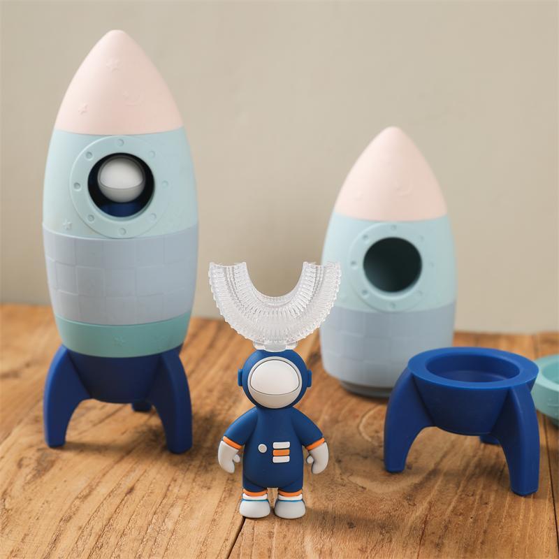 Food_Grade_Silicone_Rocket,_Astronaut_Pretend_Play,_Role_Play_Toy._Safe_for_even_infant_and_baby_silicon-rocket-1