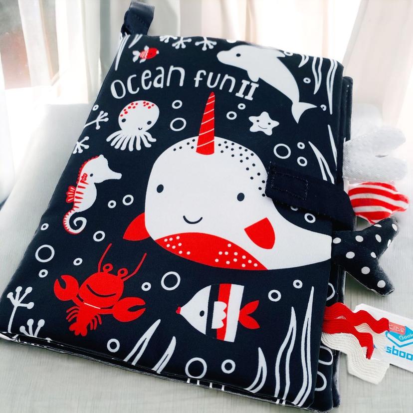Baby_Cloth_Black_White_Red_book._Sensory_tail_series_baby-cloth-book-sea