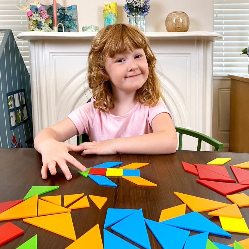 Thames & Kosmos Kids First Math:七巧板數學套件連活動卡